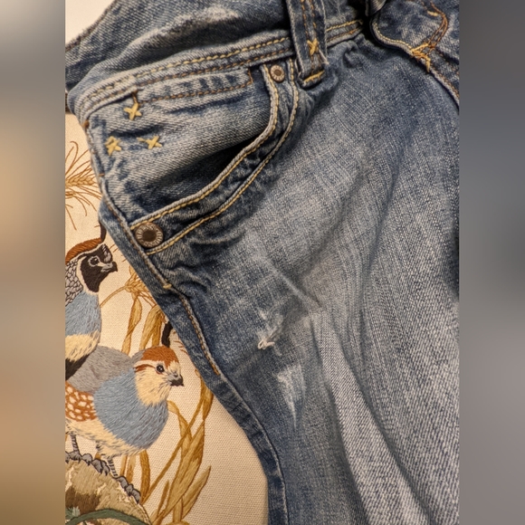 Guess Low Rise Cuffed Y2K Boyfriend style jeans - Picture 5 of 11